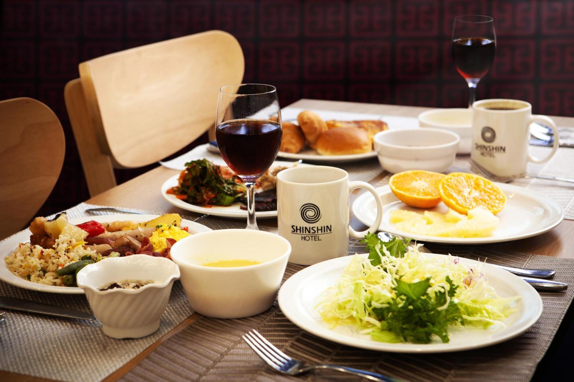 סאוגוויפו Shin Shin Hotel Jeju Ocean מראה חיצוני תמונה