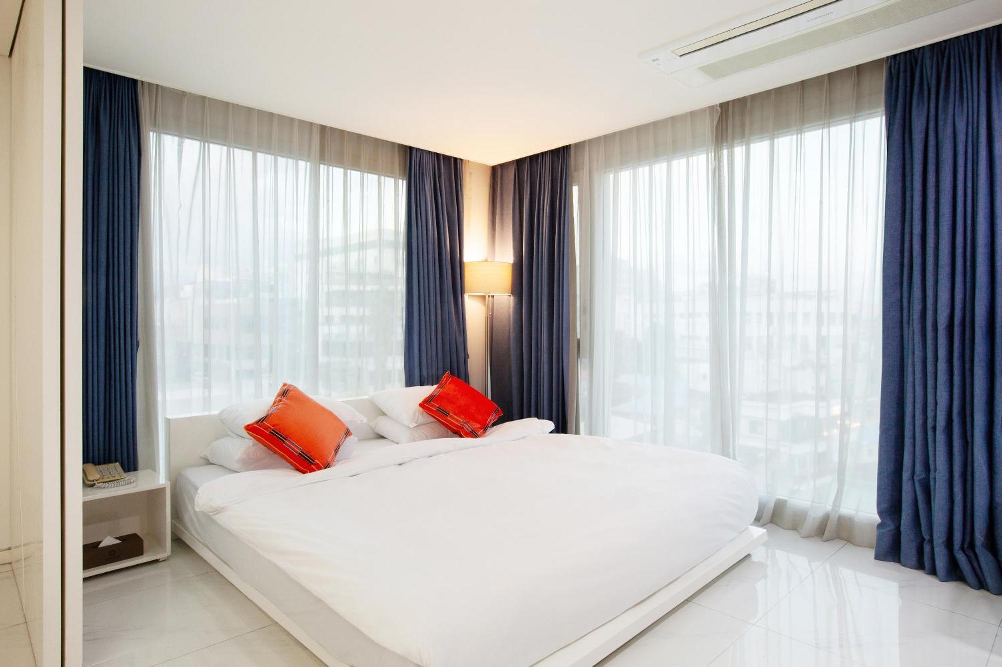 סאוגוויפו Shin Shin Hotel Jeju Ocean מראה חיצוני תמונה