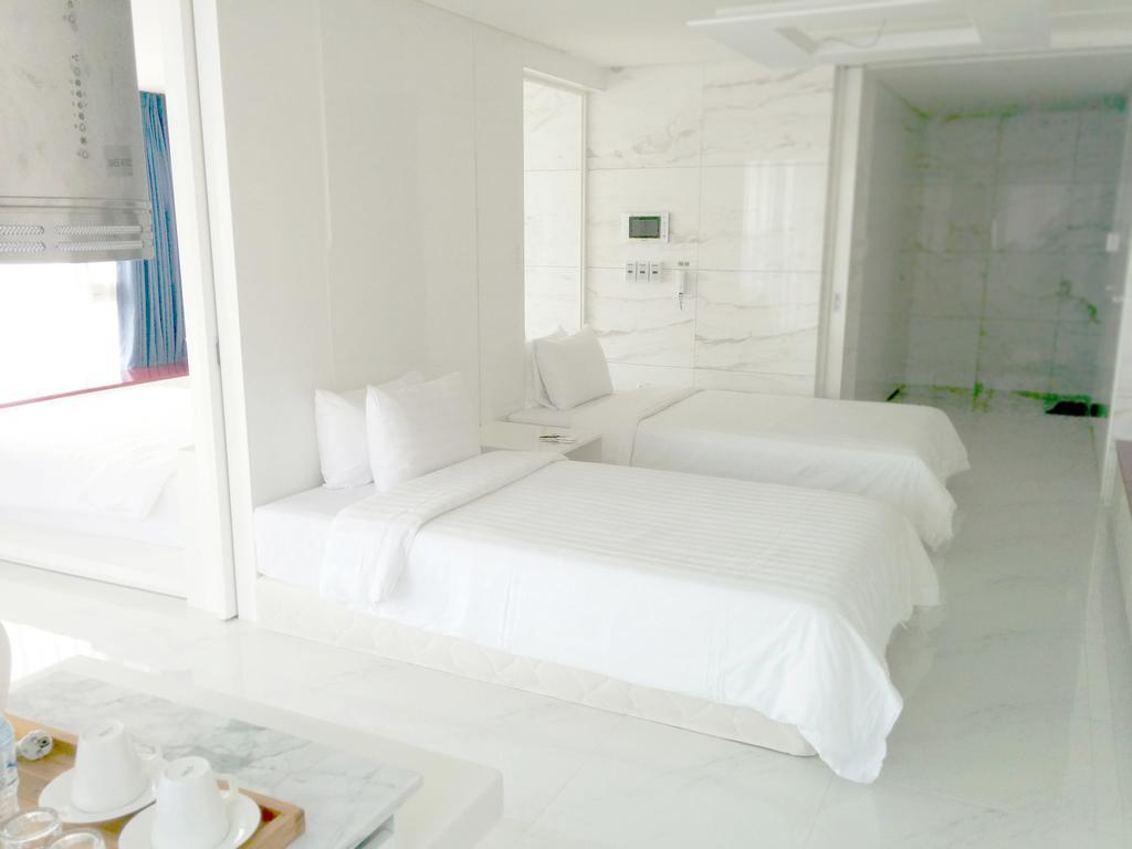 סאוגוויפו Shin Shin Hotel Jeju Ocean מראה חיצוני תמונה